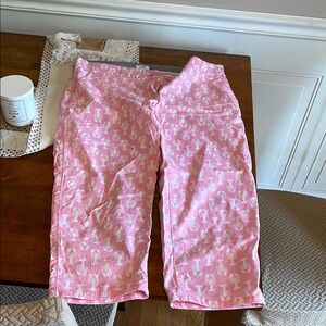 crown & ivy Pink and White Capris